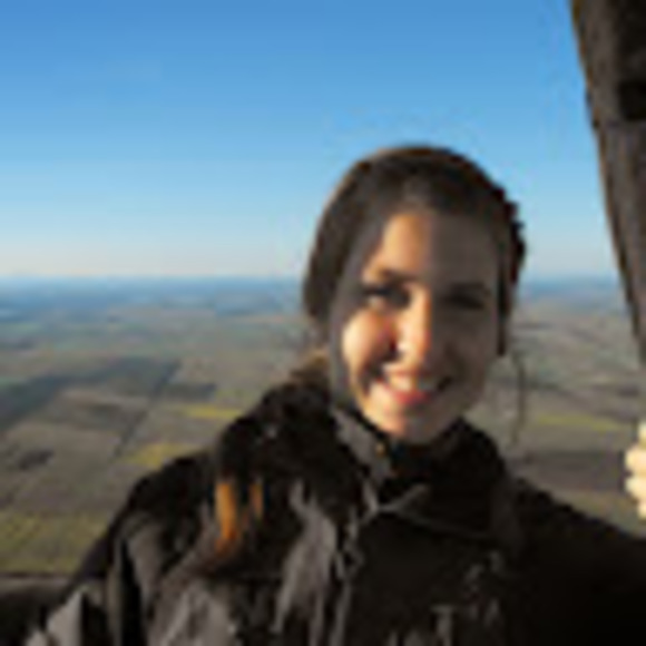 Meet your Posher, Sarah - Picture 1 of 1